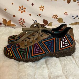 Mabacol Handmade Unique Women 6 Brown Orange Blue Aztec Stitched Rubber Sneakers